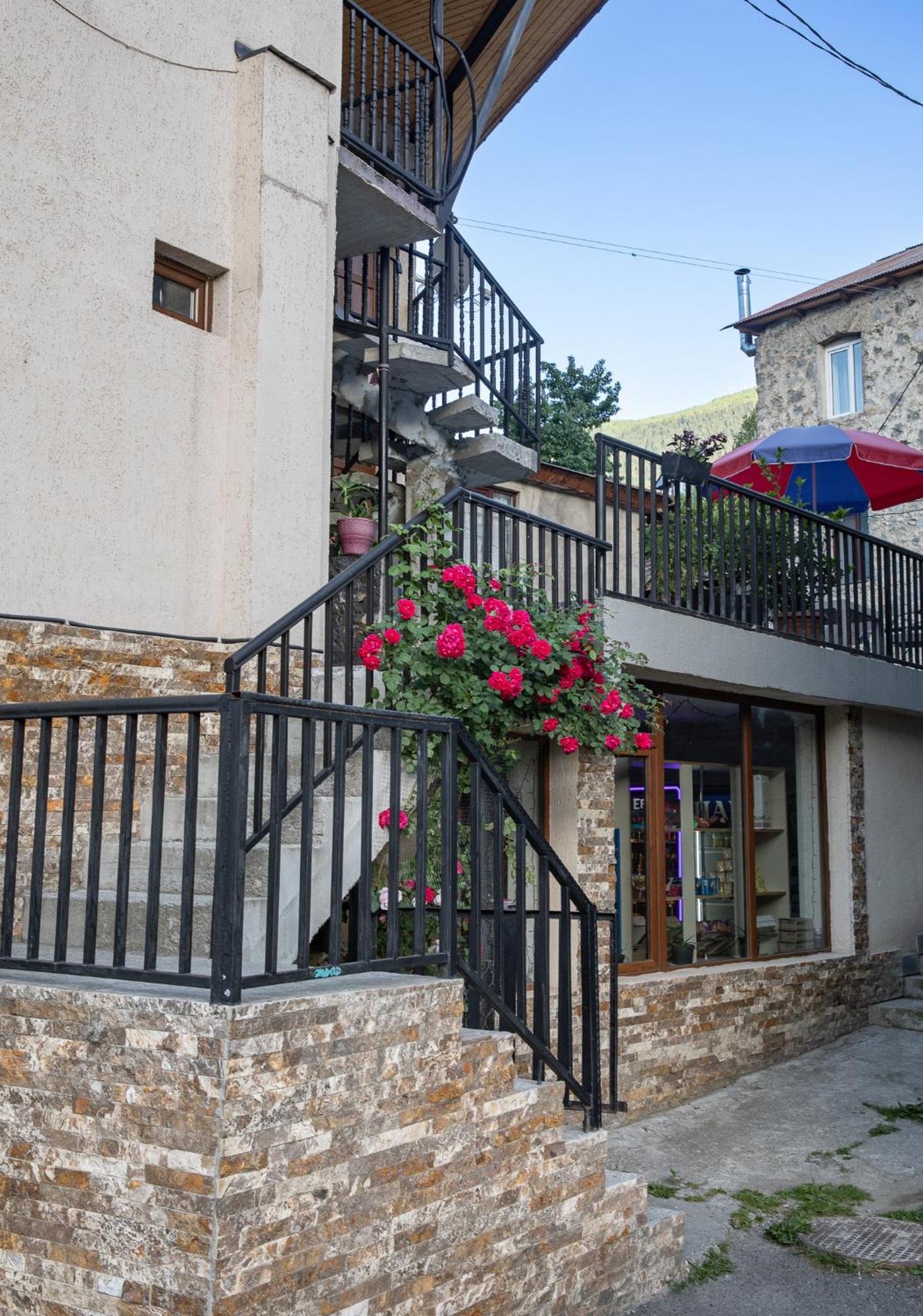 Guest House Nikala Μέστια Εξωτερικό φωτογραφία